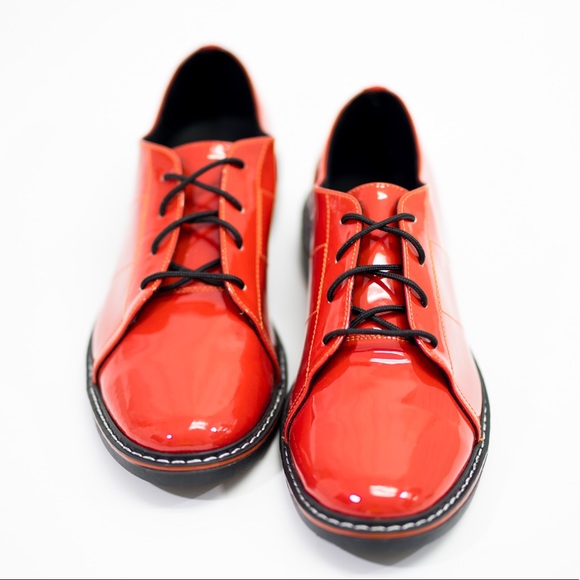 Red Patent Leather Dressing shoes - Picture 1 of 3